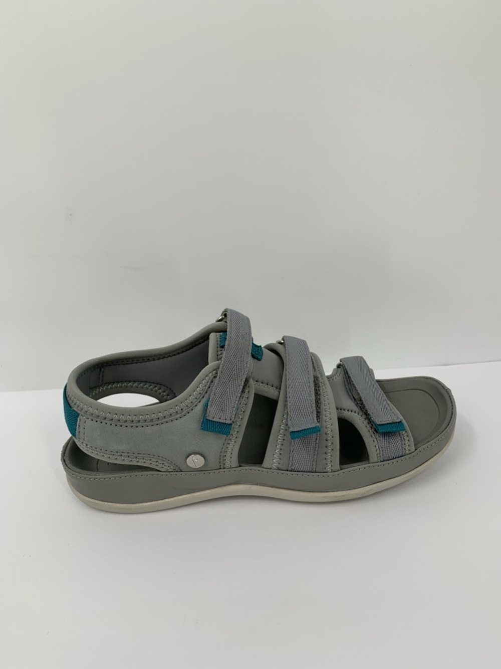 Strive Dalma flat sandals triple strap adjustable Comfort EVA shoe women 7